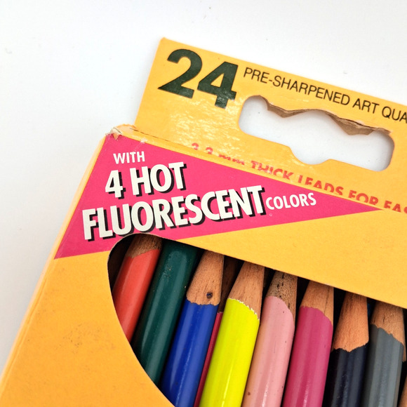 1992 Crayola Smooth Bright Colored Pencils 24 ct with 4 Hot Fluorescent Colors - Picture 4 of 12